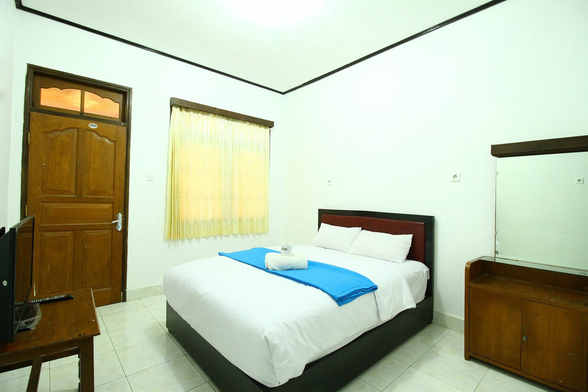 Dua Dara Inn Kuta Legian Exterior foto
